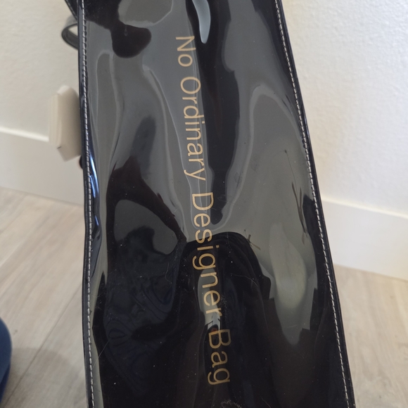 Ted Baker Black Patent Tote with Ivory Bow - Picture 3 of 9